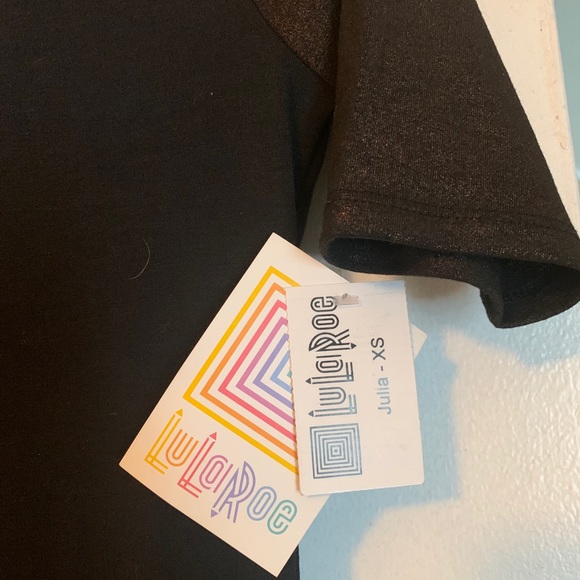 Lularoe Julia XS - Picture 2 of 3